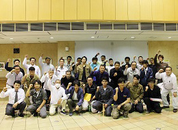 株式会社 作新建装